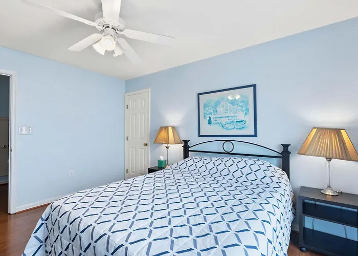 5 Corner Store Ln Indoor & Outdoor Pool * Ocean Stadt