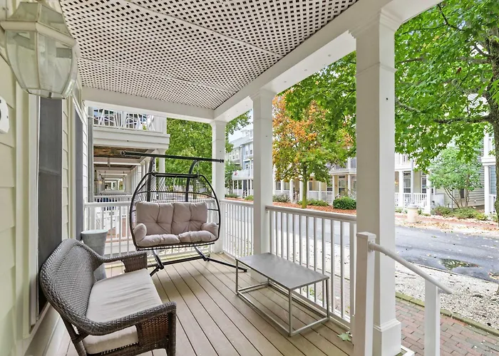 5 Corner Store Ln Indoor & Outdoor Pool Ferienhaus *
