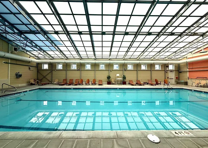5 Corner Store Ln Indoor & Outdoor Pool *